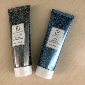 Hand cream in Petal and Lavender.